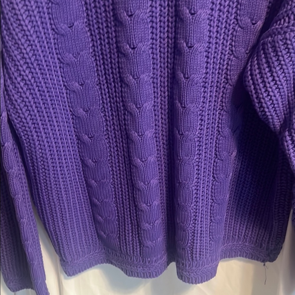π Joan Harper Chunky Knit Sweater - Picture 5 of 5